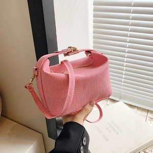 Women Urban Minimalist PU Leather Woven Texture Small Square Bag Elegant Exquisite Commuting Shoulder Crossbody Bag Zipper Handbag