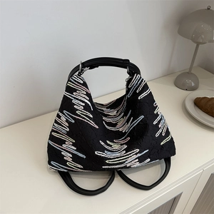 Sac à Épaule en Nylon pour Femmes Grande Capacité Tendance Broderie Vagues Colorées Sac Fourre-tout Sac Hobo Matelassé