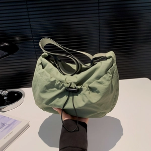 Women Large Capacity Nylon Drawstring Shoulder Bag Fashion Solid Color Pleated Crossbody Bag Minimalist Tote Handbag