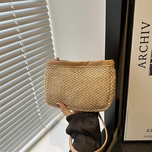 Womens Fashion Straw Woven Shoulder Bag Summer Beach Vacation Crossbody Bag Minimalist Square Purse With PU Leather Trim