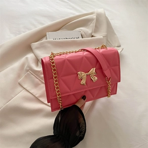 Borsa a Tracolla Quadrata Geometrica Trapuntata da Donna Fibbia con Fiocco Dorato Tracolla a Catena Borsa a Tracolla in Ecopelle