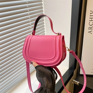 Women Fashion PU Leather Saddle Bag Minimalist Small Shoulder Bag Handbag With Stitching And Gold Hardware Versatile Casual Bag