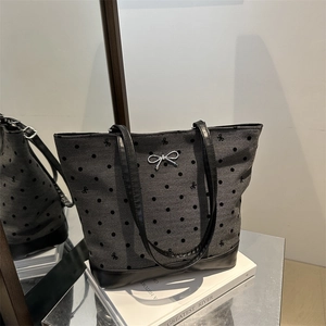 Large Capacity Women Tote Bag Printed Heart Bowknot Fashion Commuter Shoulder Bag Nylon Handbag Street Trend Casual Bag