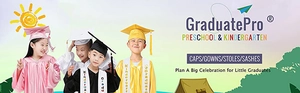 Dettaglio delle fasce per diploma d'infanzia con testo Kindergarten Graduate in raso
