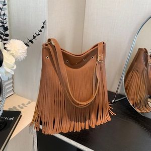 Dames Retro PU Leer Kwastjes Schoudertas Boho Grote Capaciteit Tote Bag Met Metalen Ogen Franjes Woon-werkverkeer Messenger Bag