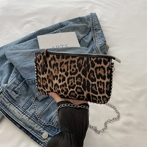 Trendy Women Leopard Print Nylon Shoulder Bag Silver Chain Small Square Crossbody Bag With Rivet Decoration Daily Accessory