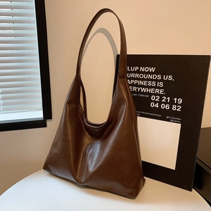 Minimalist PU Leather Large Capacity Tote Bag For Women Retro Hobo Shoulder Bag With Inner Pouch Daily Commuting Handbag