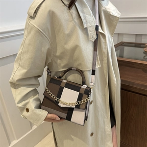 British style color-block plaid small square bag with chunky gold chain decoration