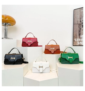 Collection of retro stone pattern handbags in five colors with golden H-buckle detail