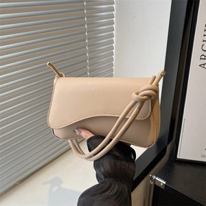 Women PU Leather Underarm Bag Minimalist Wave Flap Knotted Shoulder Strap Solid Color Commuting Baguette Shoulder Bag