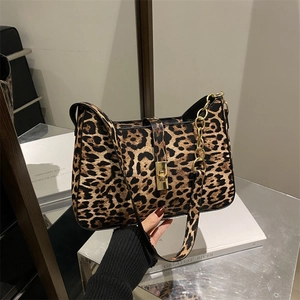 Trendige PU-Leder Umhängetasche Mit Leopardenmuster Retro Damen Unterarmtasche Mit Goldener Kette Und Metallschloss Schicke Baguette-Tasche