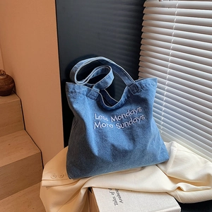 Sac Cabas en Denim pour Femmes Vintage Grande Capacité Sac à Épaule Broderie de Lettres Décontracté Canevas Sac à Main Bleu