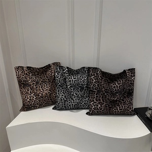 Large leopard print tote bags in canvas fabric for stylish daily commute and shopping use
