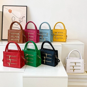 Fashionable women's tote bags with crocodile pattern and zipper details in 8 vibrant colors