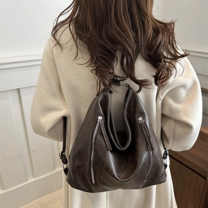 Sac fourre-tout rétro en similicuir marron foncé avec fermetures éclair de mode