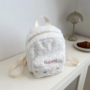 Mini Sac à Dos Mignon en Peluche pour Femmes Filles Fausse Fourrure Souple Petit Sac de Jour Lettre Imprimée Mode Cousu École Sac