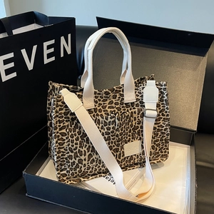 Retro leopard print canvas tote bag with adjustable strap and large capacity for daily use