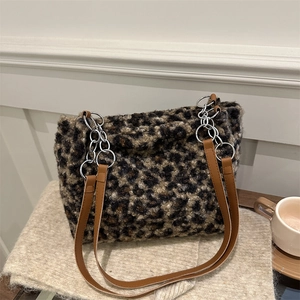 Vintage Leopard Print Plush Tote Bag Large Capacity Soft Faux Fur Shoulder Bag With Chain Strap For Women Fashion Bag