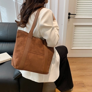 Brown suede tote bag with large capacity in a minimalist retro design for women