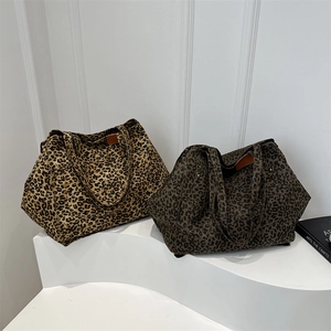 Fashionable leopard print canvas tote bag in light and dark brown tones for women
