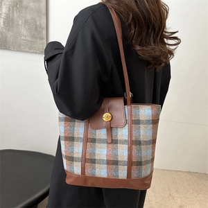 Vintage plaid wool tote bag with brown leather straps for autumn winter commuters