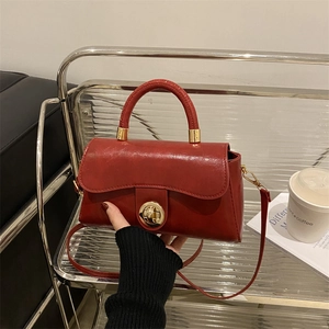 Trendy Minimalist PU Leather Small Square Bag Retro Women Shoulder Crossbody Handbag With Pendant Lock Commute Bag