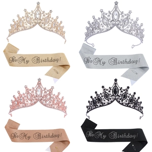 Set compleanno con corona di strass e fascia glitterata in oro, argento, oro rosa e nero