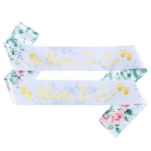 Fascia Mom To Be in seta bianca con scritte in oro e motivi floreali per baby shower