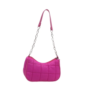 Sac à épaule matelassé rose vif élégant avec bandoulière chaîne argentée