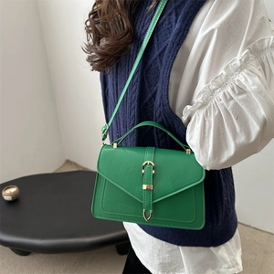 Sac à bandoulière chic en similicuir vert citron avec boucle dorée pour femmes