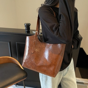 Brown oil wax leather tote bag for women with minimalist retro shoulder strap design