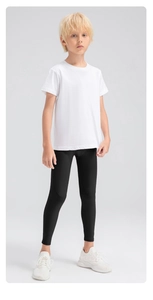 Détail du pantalon de compression sport pour garçon en tissu élastique respirant
