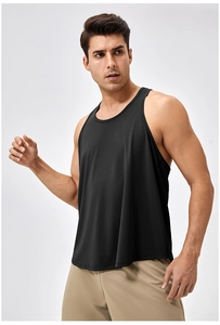 Nahaufnahme des schwarzen atmungsaktiven Mesh-Gewebes für Herren-Sport-Tanktops