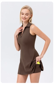Detail of high-waist yoga shorts with functional side pocket for tennis ball storage