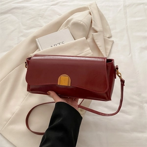 Sac à Épaule Rétro en Similicuir Pour Femme Style Français Grande Capacité Sac à Sous-bras Carré Sac Bandoulière Avec Boucle