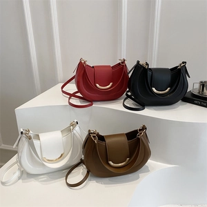 Minimalist PU Leather Saddle Crossbody Bag For Women Vintage Underarm Shoulder Bag Fashion Solid Color Commuter Handbag