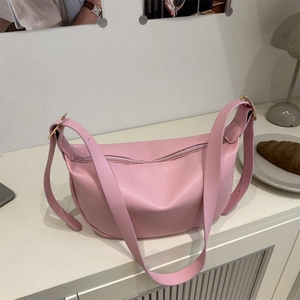 Retro Soft PU Leather Half Moon Shoulder Bag For Women Fashionable Solid Color Hobo Bag Crossbody Dumpling Bag With Adjustable Strap