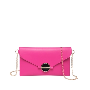 Sac pochette rose fuchsia à chaîne avec boucle métallique dorée pour femmes