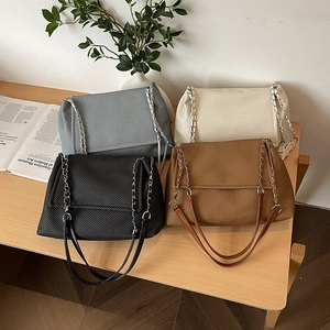Large capacity diagonal textured tote bag with chain strap in four elegant colors