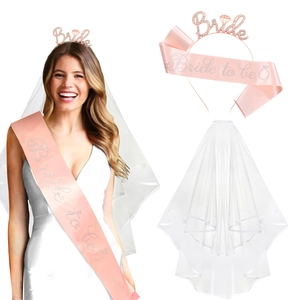 3-teiliges Bride to Be Set mit roségoldener Tiara, rosa Schärpe und weißem Brautschleier
