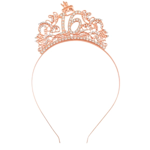 Diadème 16e anniversaire en or rose avec strass brillants et motifs de volutes évidés