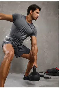 Men's quick-dry fitness t-shirt with high elasticity and breathable skin-friendly fabric