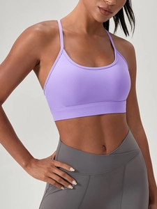Soutien-gorge de sport violet à fines bretelles et legging de yoga gris taille en V