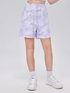 Pantaloncini sportivi traspiranti per bambini con stampa mimetica lilla e vita alta elastica