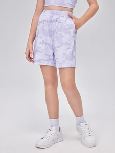 Pantaloncini sportivi mimetici viola per bambini con elastico in vita e tasche laterali