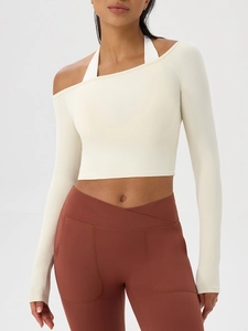 Haut de yoga à manches longues épaules dénudées avec leggings de sport à taille haute
