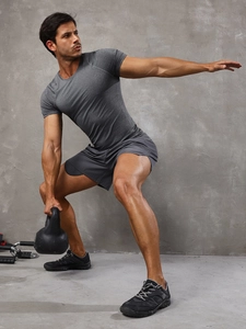 Men's dark grey high-elastic fitness t-shirt and shorts set for gym training and running