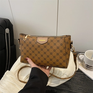 Women's Vintage Monogram Print Shoulder Bag PU Leather Retro Crossbody Bag Fashion Zipper Underarm Handbag Daily Commute Purse