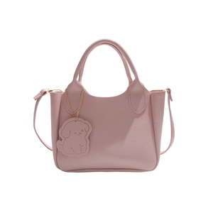 Sac seau rose en cuir grainé avec poignées et charm de chien mignon en couleur pastel doux