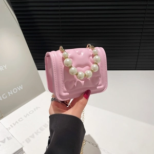 Women Mini Heart Quilted Square Bag Artificial Pearl Handle Gold Chain Strap Sweet Fashion PU Leather Crossbody Party Shoulder Bag